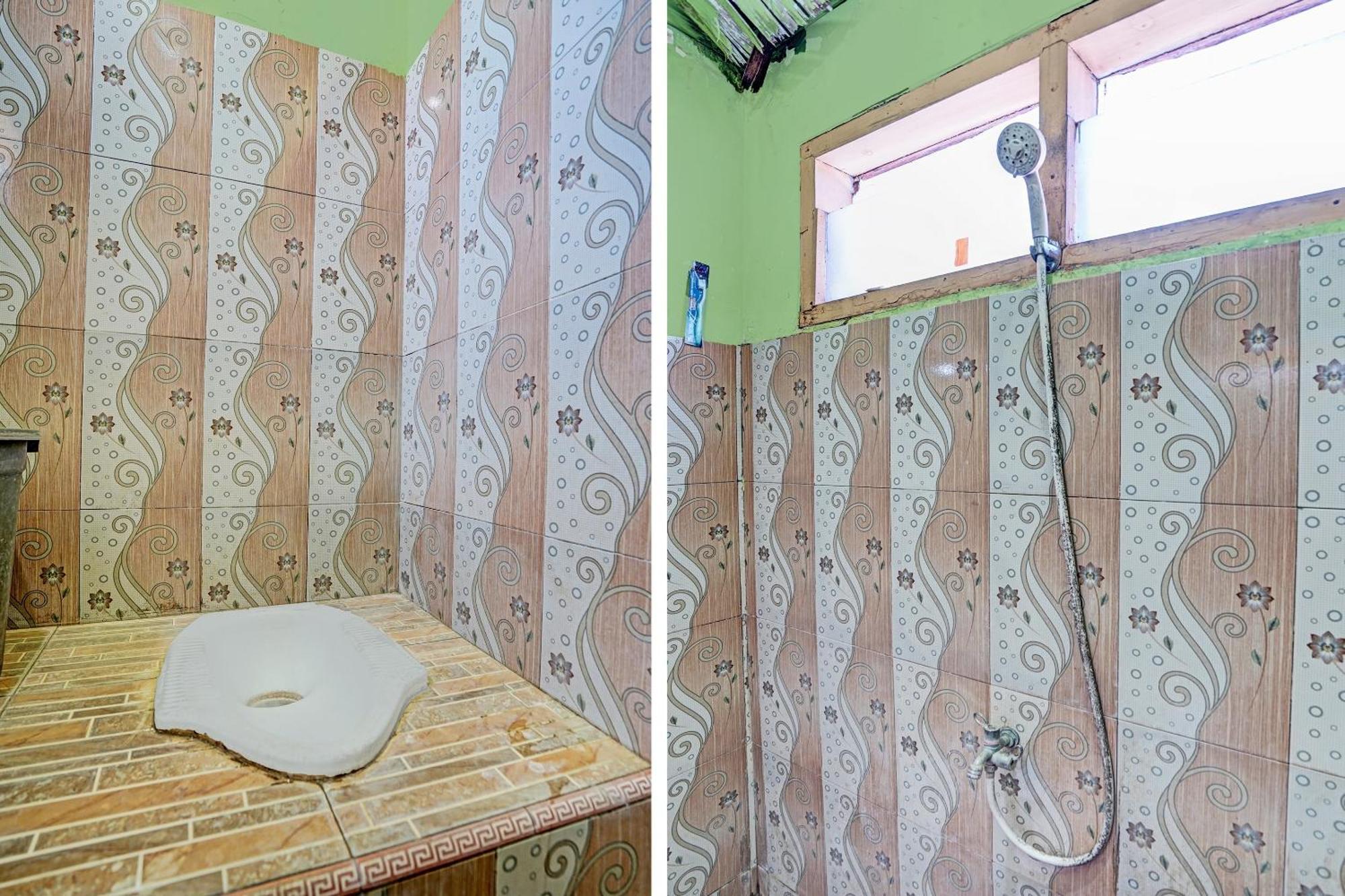 Spot On 91716 Kost Yy Syariah Ξενοδοχείο Mojokerto Εξωτερικό φωτογραφία
